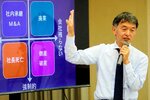 会社の終わり方を考える必要性について解説する奥村氏