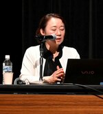 子どもの性被害を未然に防止するための方法などを説明する小笠原所員