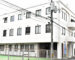 ２０２１年度以降、学生の募集停止が続く鳥取歯科技工専門学校＝鳥取市富安２丁目