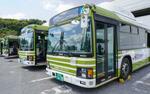 　新システム「モビリーデイズ」を導入した広島電鉄の車両＝３日、広島市中区