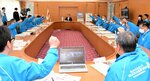 大会成功に向けて取り組みの加速と強化を誓う県幹部ら＝１６日、鳥取県庁