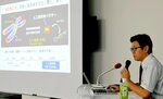ＭＭＣＴ法の新しい技術について説明する香月教授＝２１日、鳥取県米子市西町の鳥取大学医学部付属病院