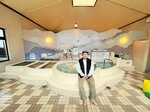 みやの湯の浴室と店長の太田さん