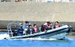 最高時速６０キロで運航が可能なリブボート「ＡＱＵＡ」＝８日、岩美町大谷