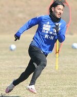豊富な経験を生かしたプレーでチームを引っ張る重松健太郎