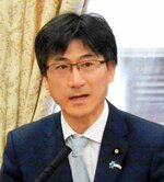 参院農林水産委員会で就任あいさつを行う舞立氏＝７日、国会内