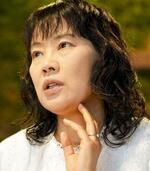 　インタビューに答える川添愛さん＝２０２４年１０月、東京（撮影・林昌三）