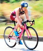女子個人で頂点に輝いた小原結芽＝広島県尾道市の因島特設コース