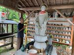 地蔵院の「延命ぽっくり地蔵尊」＝倉吉市関金町関金宿