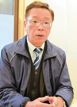 青年部の活動について語る大河原さん＝鳥取県智頭町